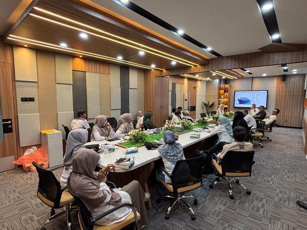 FGD Penyusunan SOP Keselamatan Kapal Unhas Explorer  Universitas Hasanuddin